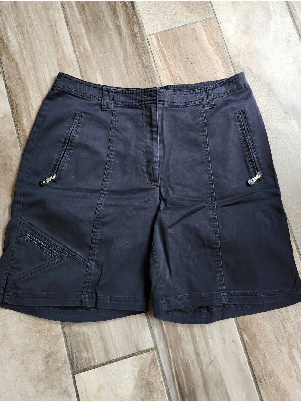 jamie sadock women's black Zip-Pocket Bermuda Gulf Shorts size 10